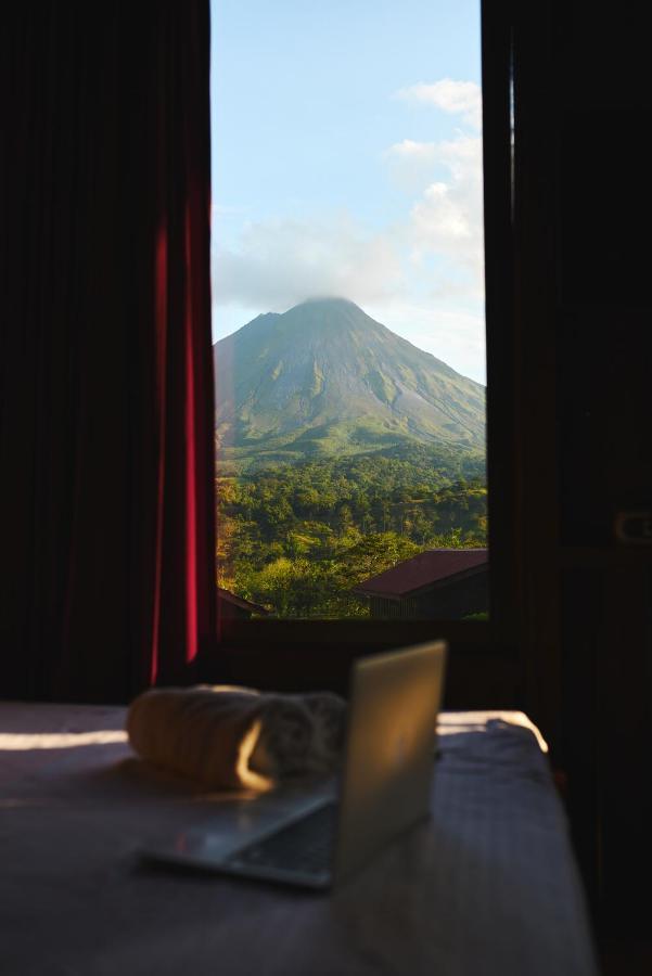 Arenal Roca Lodge La Fortuna Exterior photo